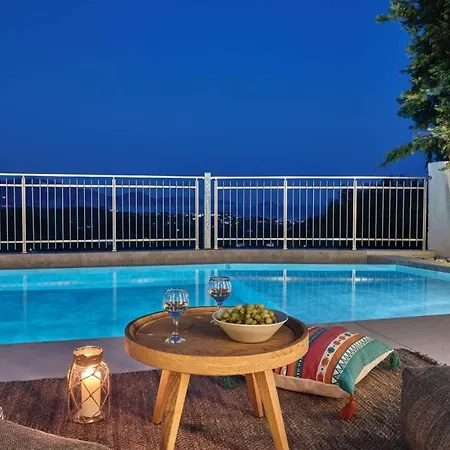 Villa Aeriel View Ii *